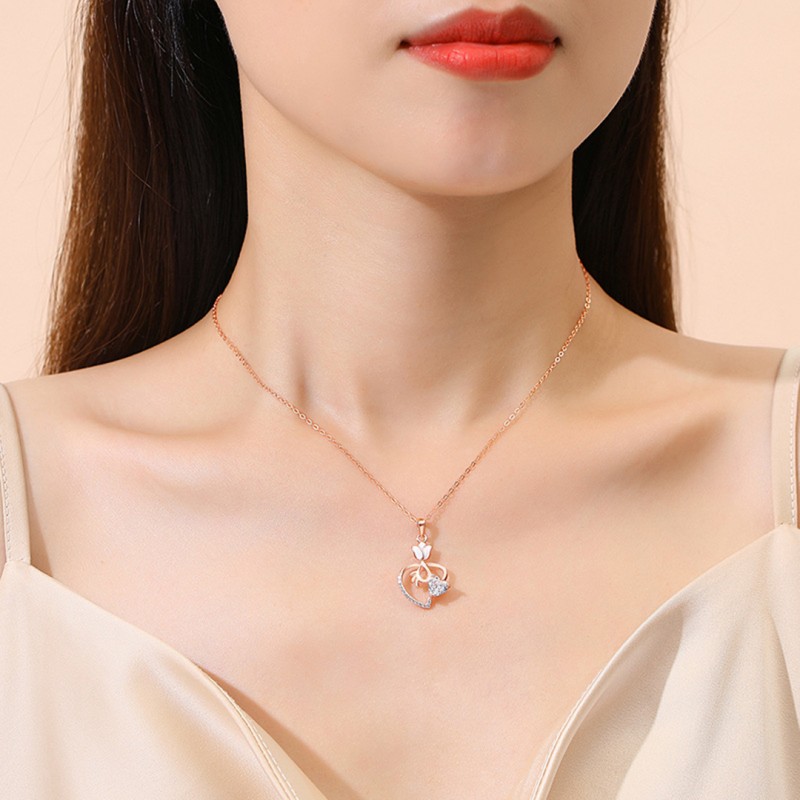 Tulip Heart-shaped Necklace Flower Set with Diamonds